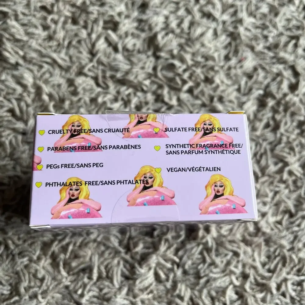NWT! Kim Chi Chic Set & Bake Powder 03 Translucent
